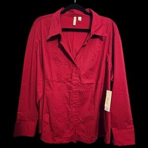WOMAN'S TOP
